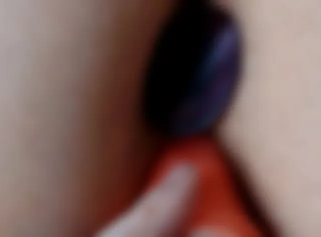 Plug im Arsch und vom User mit dem Dildo gefickt