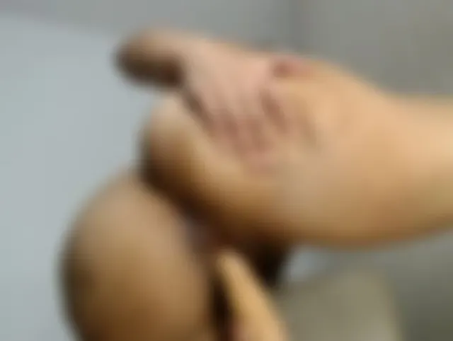 Im Doggystyle auf allen Vieren, solange ich drinnen bin und nass werden kann, bin ich glücklich