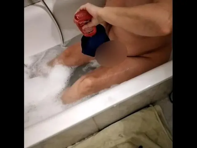 Geil in der Badewanne!!!