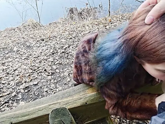Luna: Winterlicher Blowjob mit Seeblick