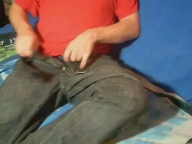 Userin wollte das ich mir den Schwanz mit Creme einreibe
