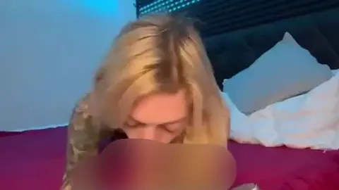 Solo-Eskalation bei Stiefdaddy im Schlafzimmer! Man(n) war das peinlich...