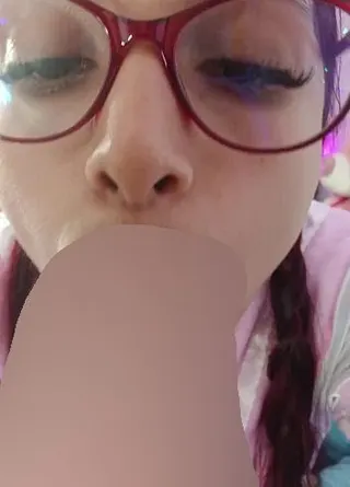 POV, ICH VERLIERE MEINE JUNGFRÄULICHKEIT MIT DADDY, HEISSES VIDEO ???