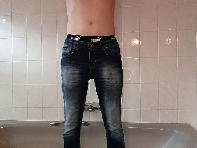 Wunschvideo - Ich piss mir in meine Jeans