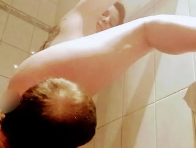 Wegen Weihnachten und Gäste haben wir das Badezimmer benutzt. Wusste nicht wieviel Spaß das macht