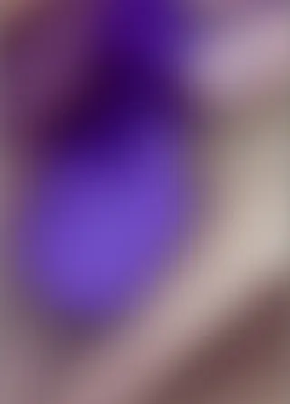 Morgendlicher Spaß mit den Vibrator, nicht rasiert
