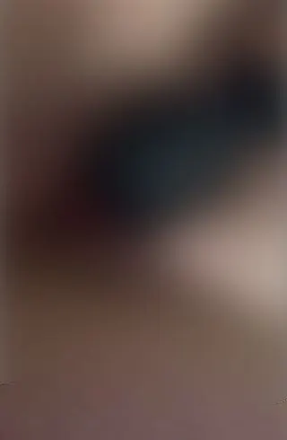 Ich besorge es meiner kleinen unrasierten Pussy