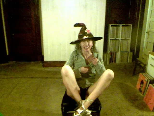 Halloween Play With Hat