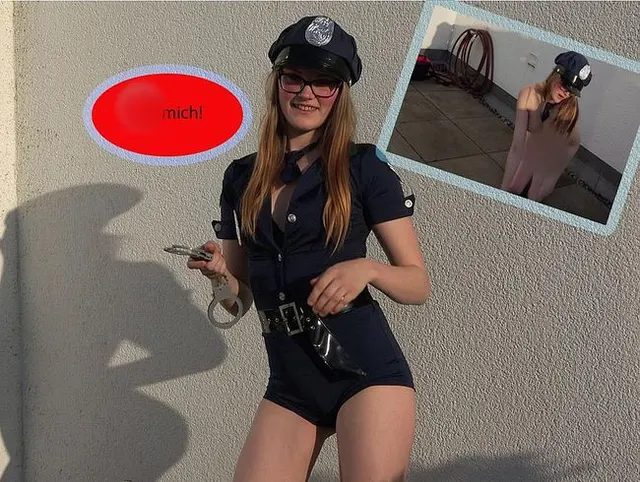 Geiler Striptease im Polizeioutfit