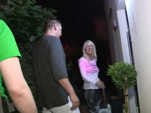 Paul(30) und Max(41) mit prallen Schwänzen und vollen Eiern!!!!