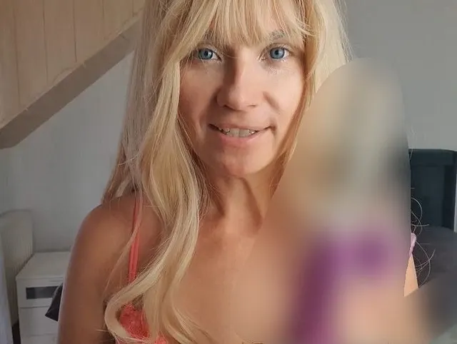 ZWANGSENTSAMUNG! DIESES MAL BEKOMMT ER DEN RIESENDILDO IN DEN ARSCH GESCHOBEN BIS ER SPRITZT! LATEX!