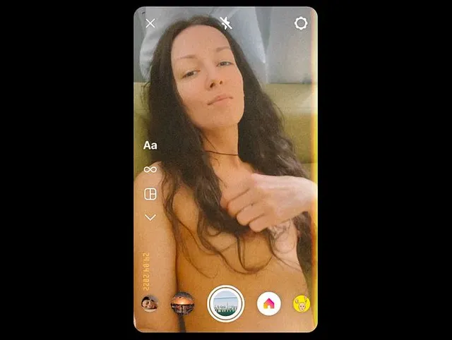 Cumshot and Selfie