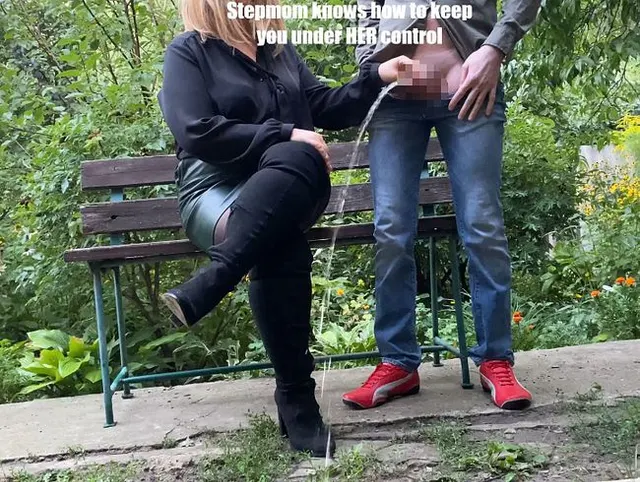 Stiefmutter weiß, wie sie dich unter IHRER Kontrolle halten kann