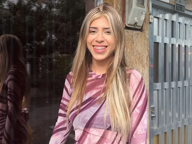 Kolumbianische Latina-Blondine vögelt ihren langjährigen Freund in ihrem eigenen Zuhause