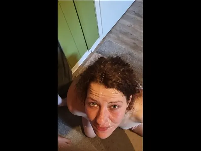 Monster Cumshot!!! 2fache Gesichtsbesamung nach dem Userdate