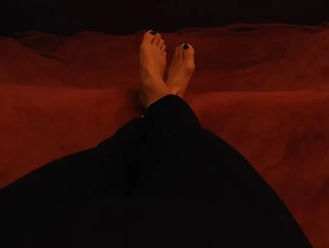 Nackte Füsse in Leggins!