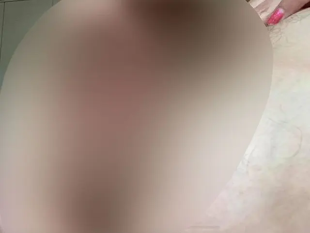 Doppelter Orgasmus haarige Muschi große Klitoris