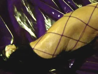 Mit Babyöl auf nem Latexlaken