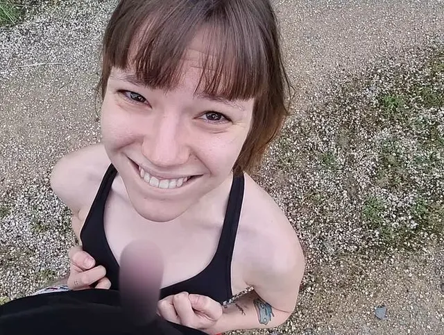 Mein 1. Outdoor TITTENFICK + Spermawalk !!