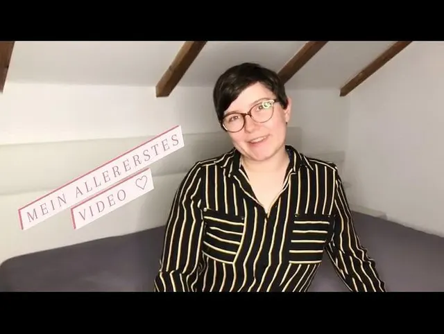 MEIN ALLER ERSTES VIDEO *-*