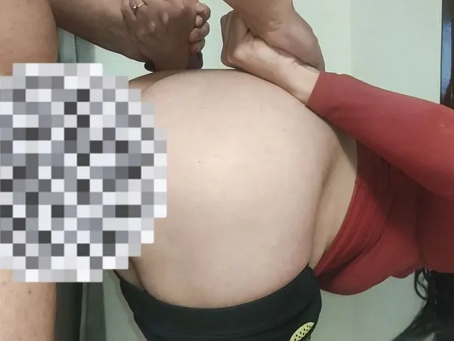 Reife MILF mit großem runden Arsch bekommt Anal Creampie
