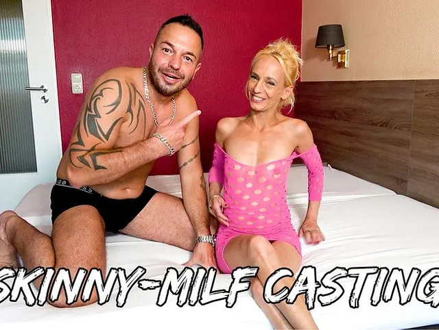 SKINNY-MILF CASTING AO ABGEFICKT UND VOLLGESPRITZT