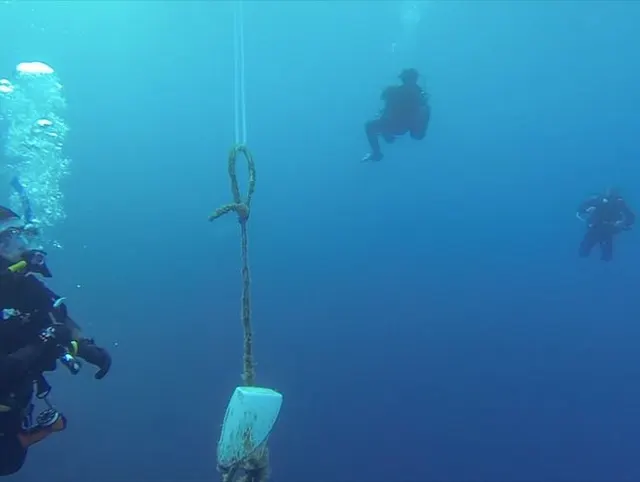 Staff dive in Portopetro (01)