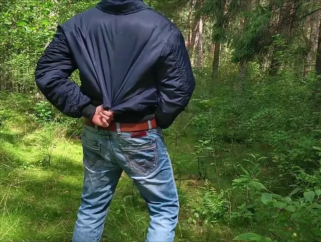 Jerk off challenge in public- part 1