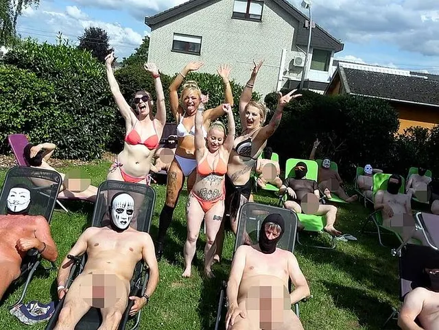 NACHBARSCHAFTS-SCHLAMPEN - Outdoor AO GangBang