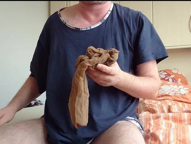 Anprobe einer kaputten MILF FSH