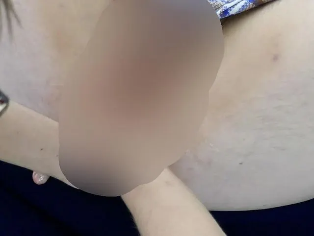 Video 225 - Fisting mit kompletter hand und Monster Dildos - Cam 2 Teil 4-8