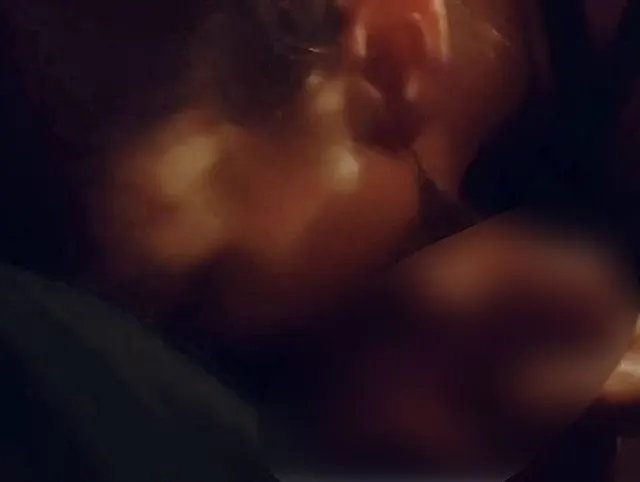 Blowjob-Wixxen am Küchentisch , Proteinshake inklusive