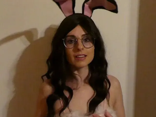 Im Bunny-Kostüm Spaß gehabt und mich so richtig schön verwöhnt