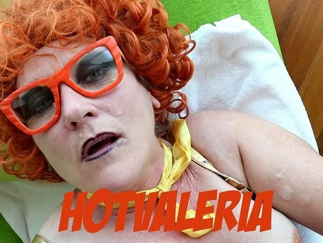 Spritz die rothaarige Sau voll