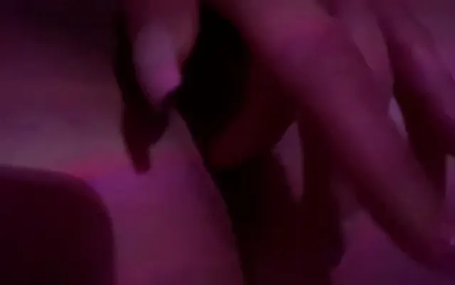 Vor dem Schlafen gehen meine pussy und meinen arsxh schön verwöhnen