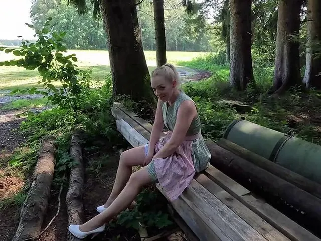 Bin ich jetzt DIE DORFSCHLAMPE | AO FICK im Dirndl & LEDERHOSE