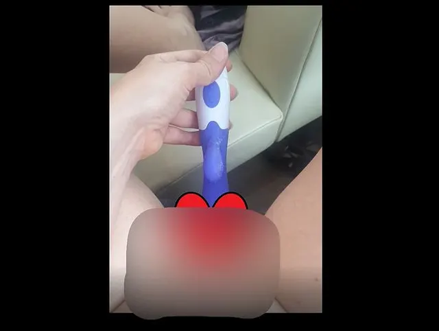 DILDO in extrem feuchter Muschi-Wunschclip