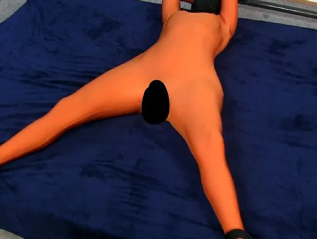 Da lieg ich vor Dir - in Lycra gefesselt!