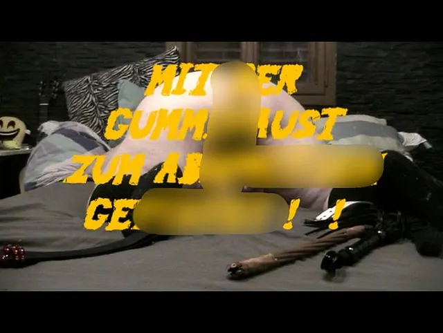 Mit der Gummifaust zum Abspritzen gefistet