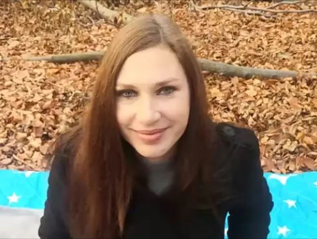 Outdoor im Wald selbst gefickt