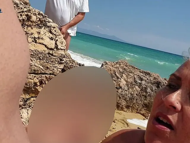Beim Blowjob erwischt worden am FKK Strand