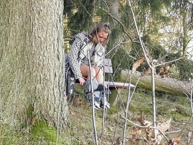 In der Öffentlichkeit einfach GEPISST!