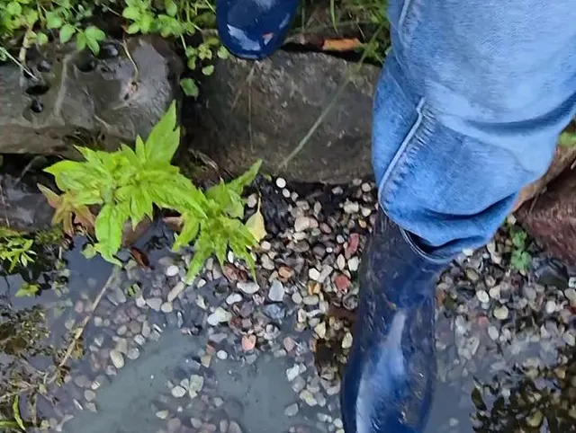 Gummistiefel ... einfach mal im Garten rum Spazierengehen (ohne Ton)
