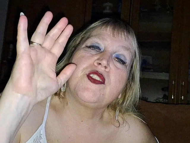 Fussjob mit stinkesöckchen