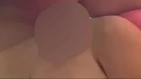 Komm und Fick meine süße Pussy durch, spürst du wie schön eng sie ist?