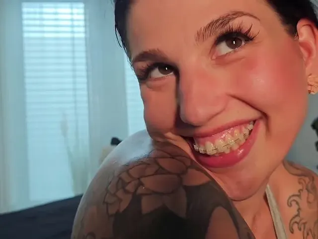 Das ZahnspangenLuder! Ich lutsche wieder wie ein Teen-Girl