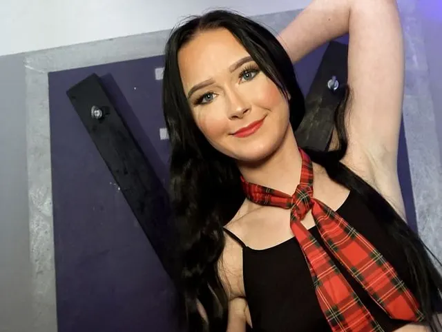 Mein erster GangBang - Endlich volljährig ! Juhuuu!