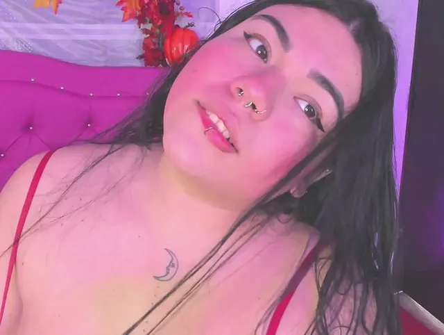 zartes Gesicht, sexy haarige Achseln und ich bin eine Latina