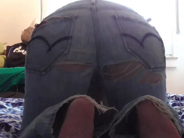 In der Jeans vom Juser gepeitscht