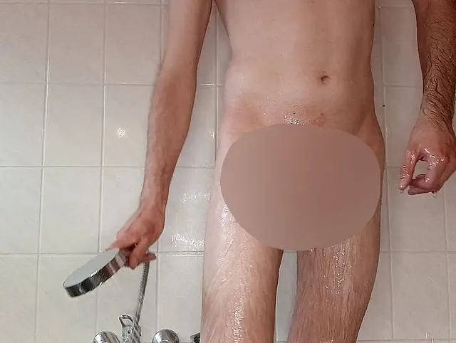 Meinen geilen Schwanz waschen - Nur für Dich